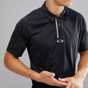 2/$30 Oakley Men’s Black Gray Short Sleeve Logo Front Golf Active Polo Size XL